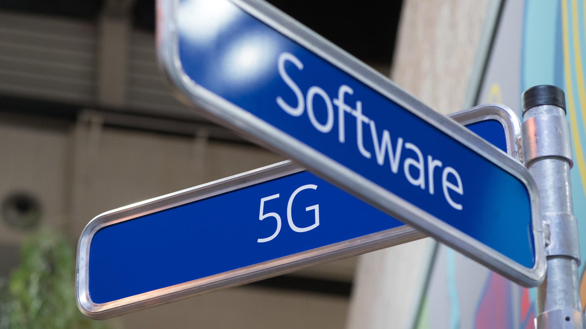 Schild auf der Messe Mobile World Congress: 2020 soll 5G-Mobilfunk starten