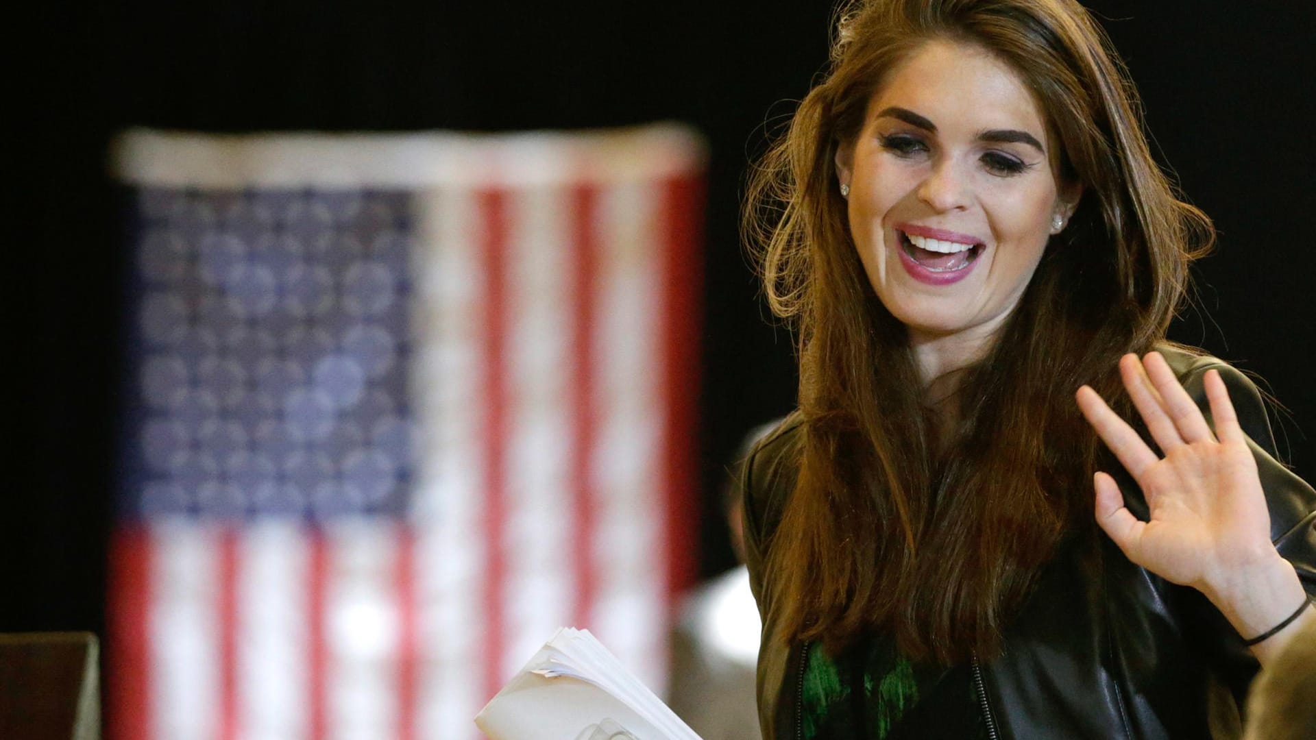 Die Trump-Vertraute Hope Hicks legt ihr Amt als Kommunikationsdirektorin im Weißen Haus nieder.