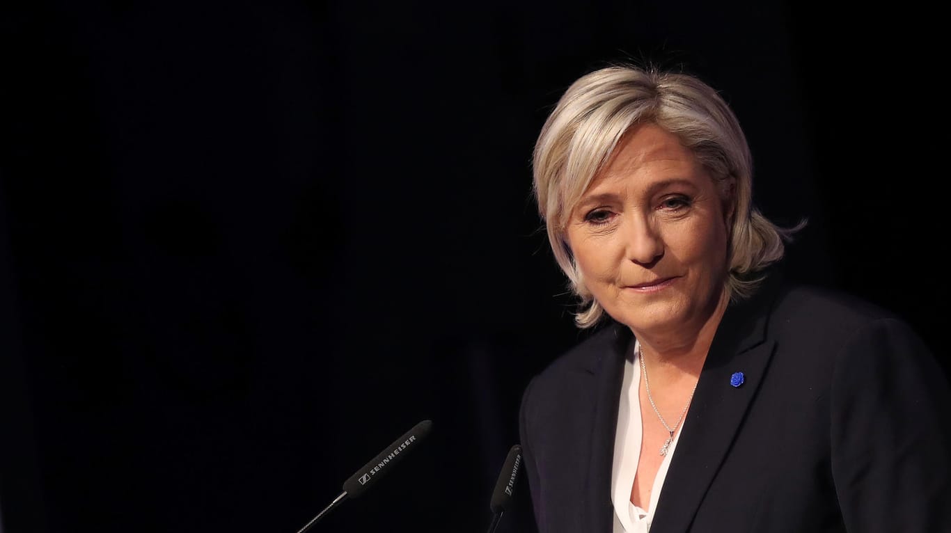 Chefin der französischen Partei Front National Marine Le Pen: Ermittlungsverfahren gegen Le Pen eingeleitet.