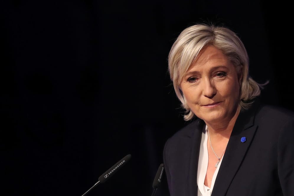 Chefin der französischen Partei Front National Marine Le Pen: Ermittlungsverfahren gegen Le Pen eingeleitet.