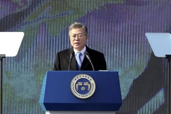 Moon Jae In, Präsident von Südkorea, will möglichst bald einen Sondergesandten nach Pjöngjang schicken.