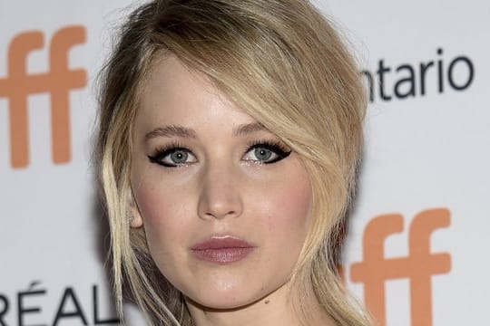 Jennifer Lawrence ist von dem Selfie-Wahnsinn genervt.