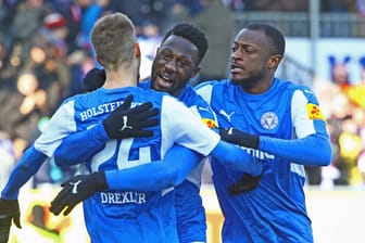 Kampf um Platz drei: Holstein Kiel feiert den Kantersieg gegen den MSV.