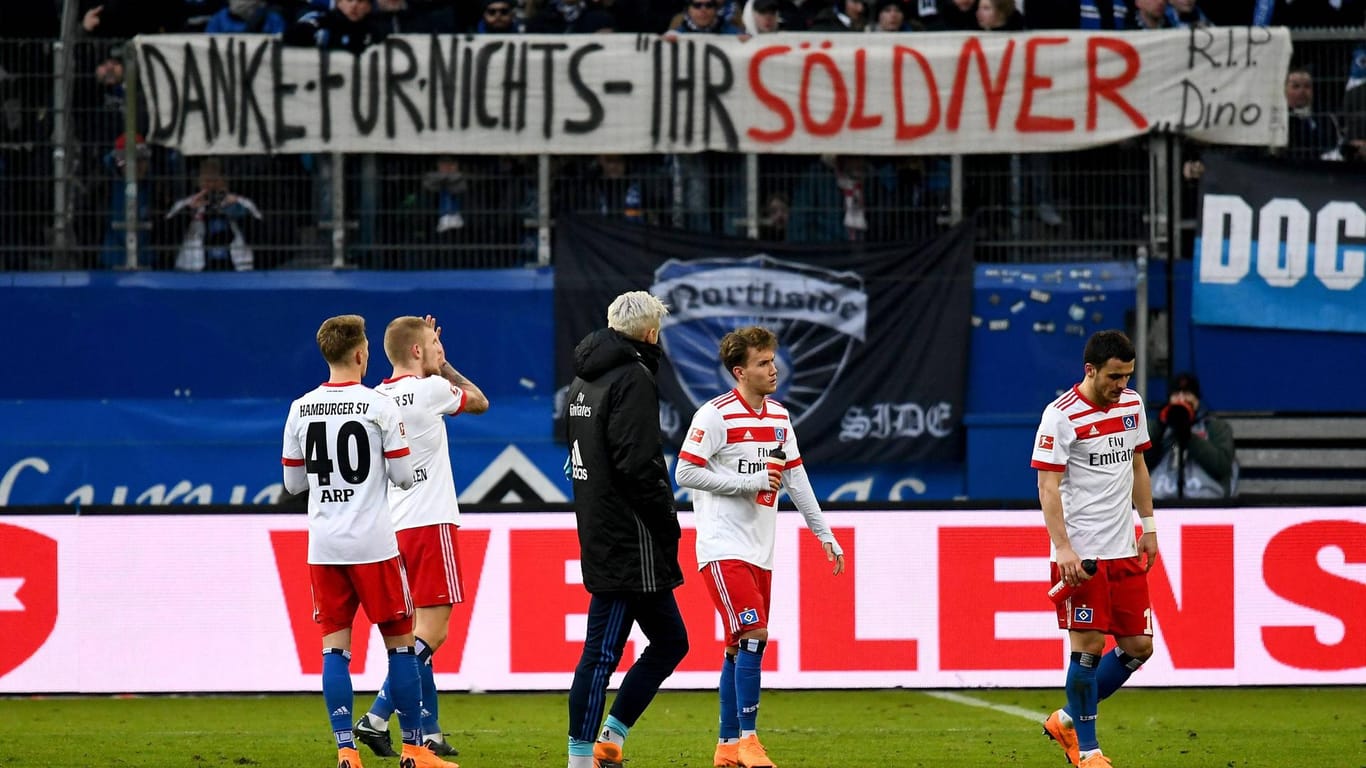 Das Ergebnis gegen Mainz frustrierte einige Fans, die sich nun auf den Abstieg einstellen.