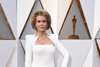 Jane Fonda erntete für ihr Outfit von Balmain 44 François Premier viel Beifall.