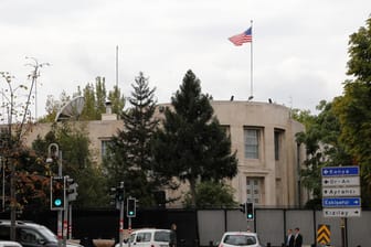 Die US-Botschaft in Ankara: Wegen einer möglichen Terrorbedrohung bleibt sie am 05.03.2018 geschlossen.