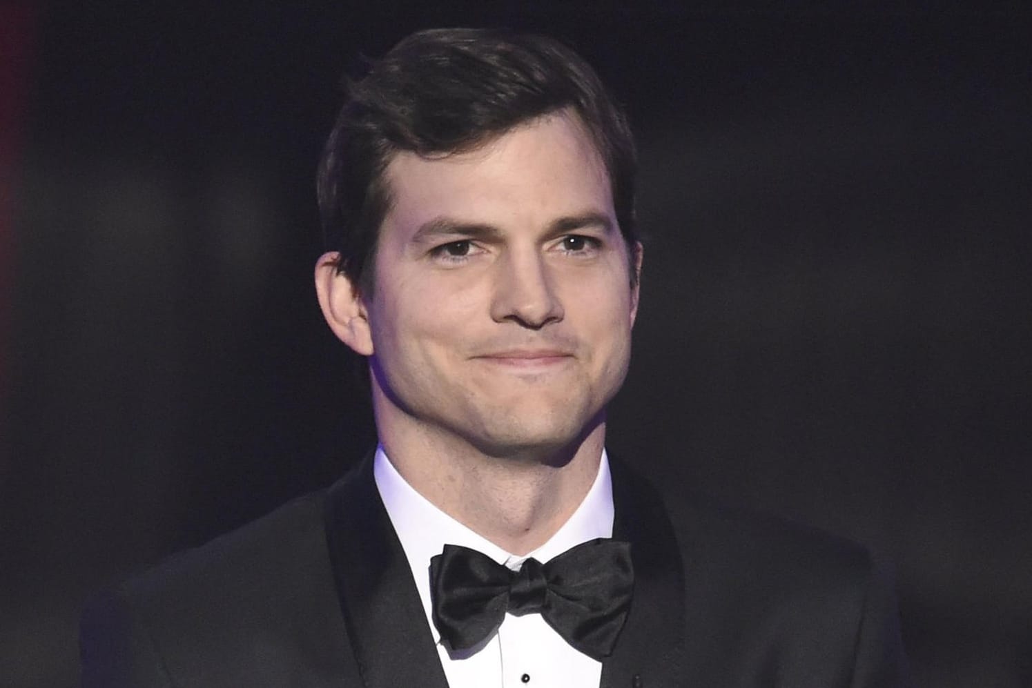 Ashton Kutcher: Er hat genaue Vorstellungen, was die Kindererziehung angeht.