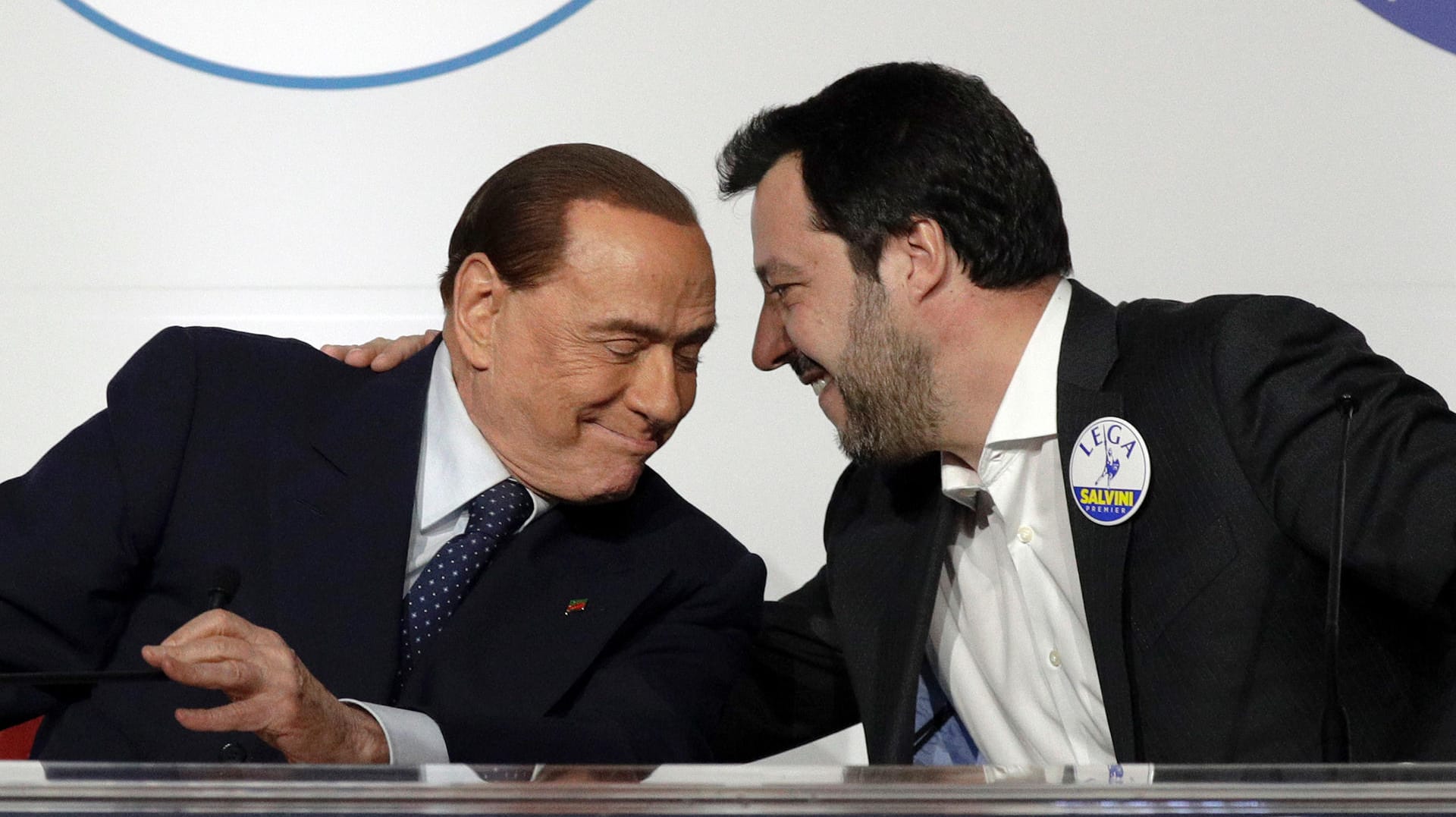 Forza-Italia-Gründer Silvio Berlusconi und Lega-Nord-Chef Matteo Salvini: Ihr Mitte-Rechts-Bündnis hat die meisten Stimmen bekommen.