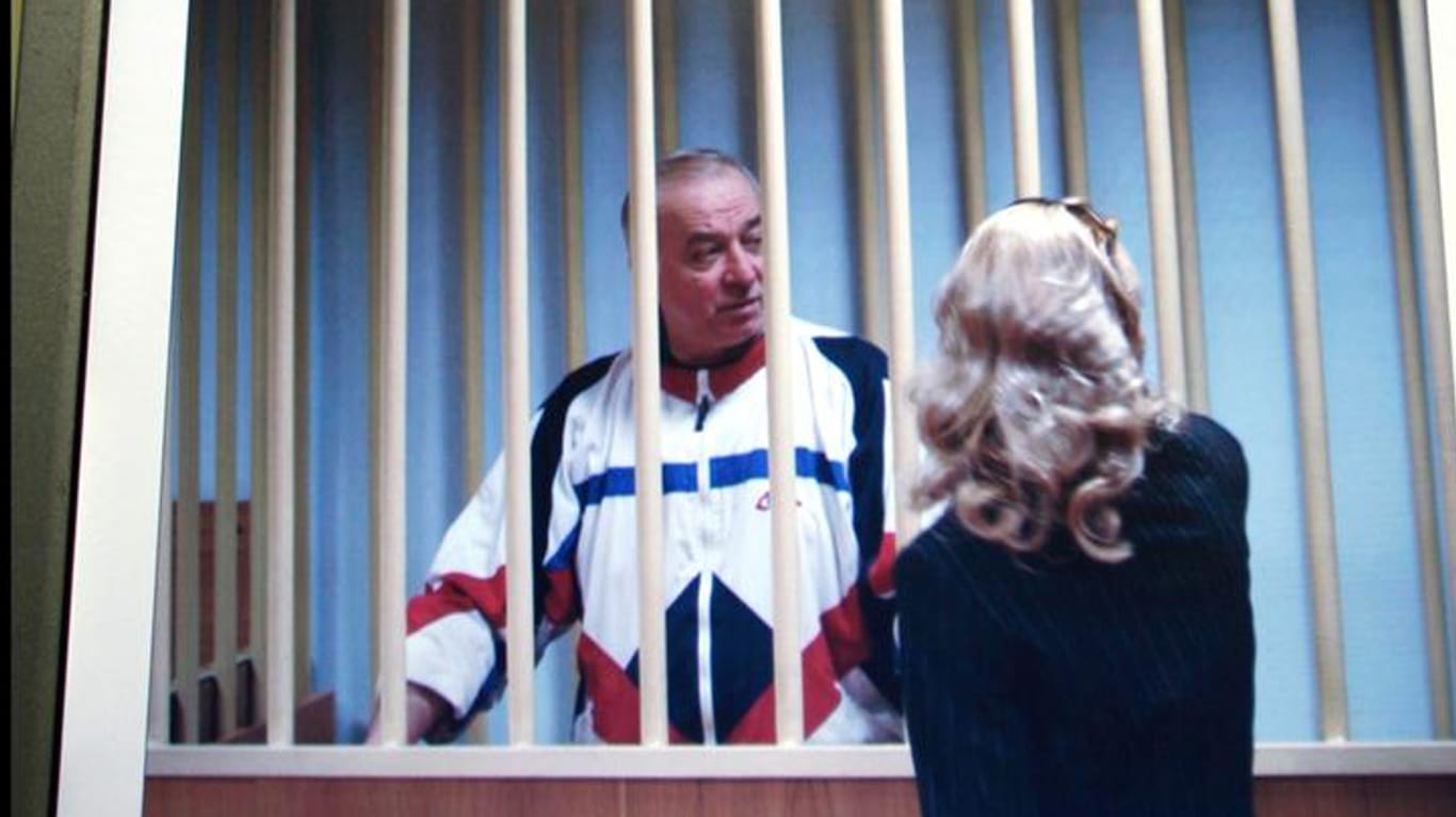 Sergei Skripal im August 2006 bei einem Prozess in Moskau: er wurde nach Kontakt mit einer unbekannten Substanz ins Krankenhaus eingeliefert.