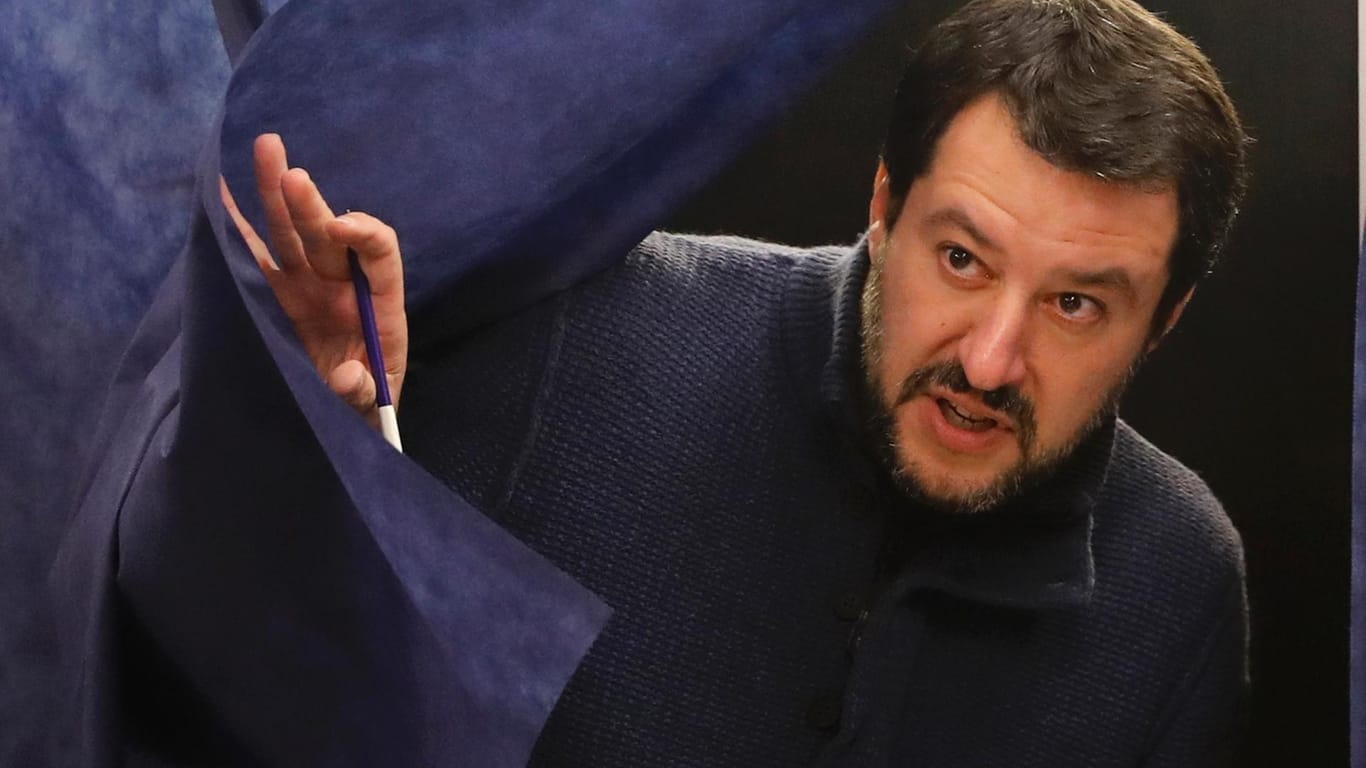 Matteo Salvini, Parteivorstand der Lega Nord: Kommt es in Italien zu einem Bündnis von Rechtspopulisten und Fünf-Sterne-Bewegung?