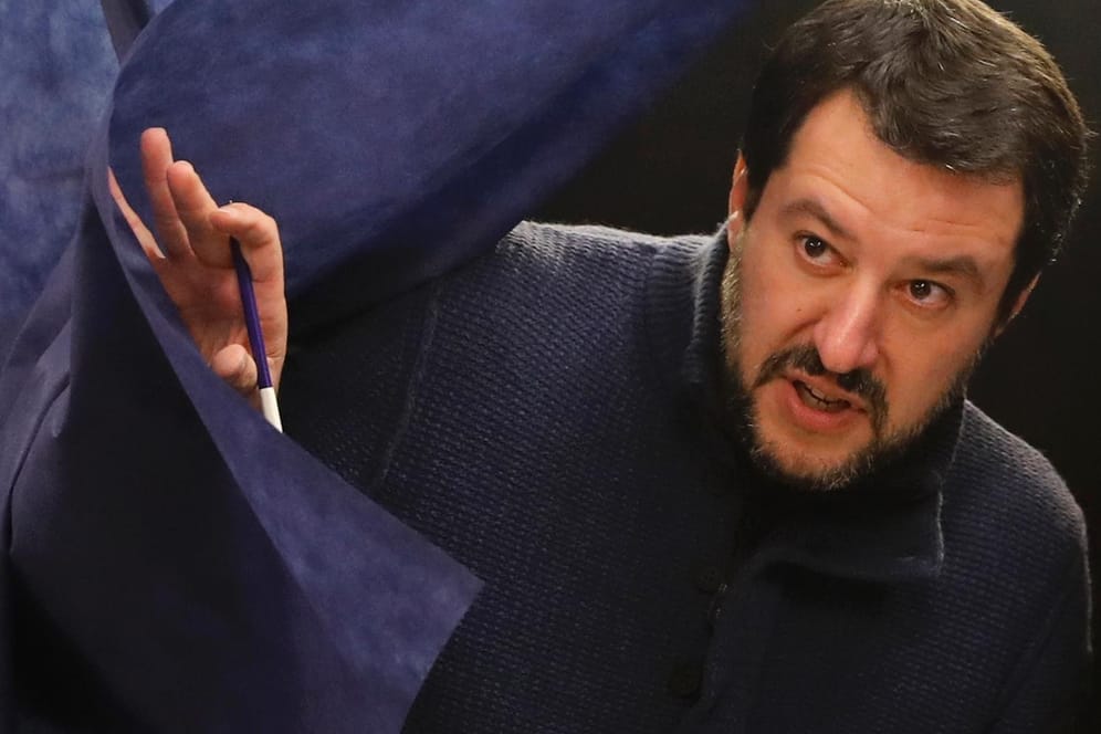 Matteo Salvini, Parteivorstand der Lega Nord: Kommt es in Italien zu einem Bündnis von Rechtspopulisten und Fünf-Sterne-Bewegung?