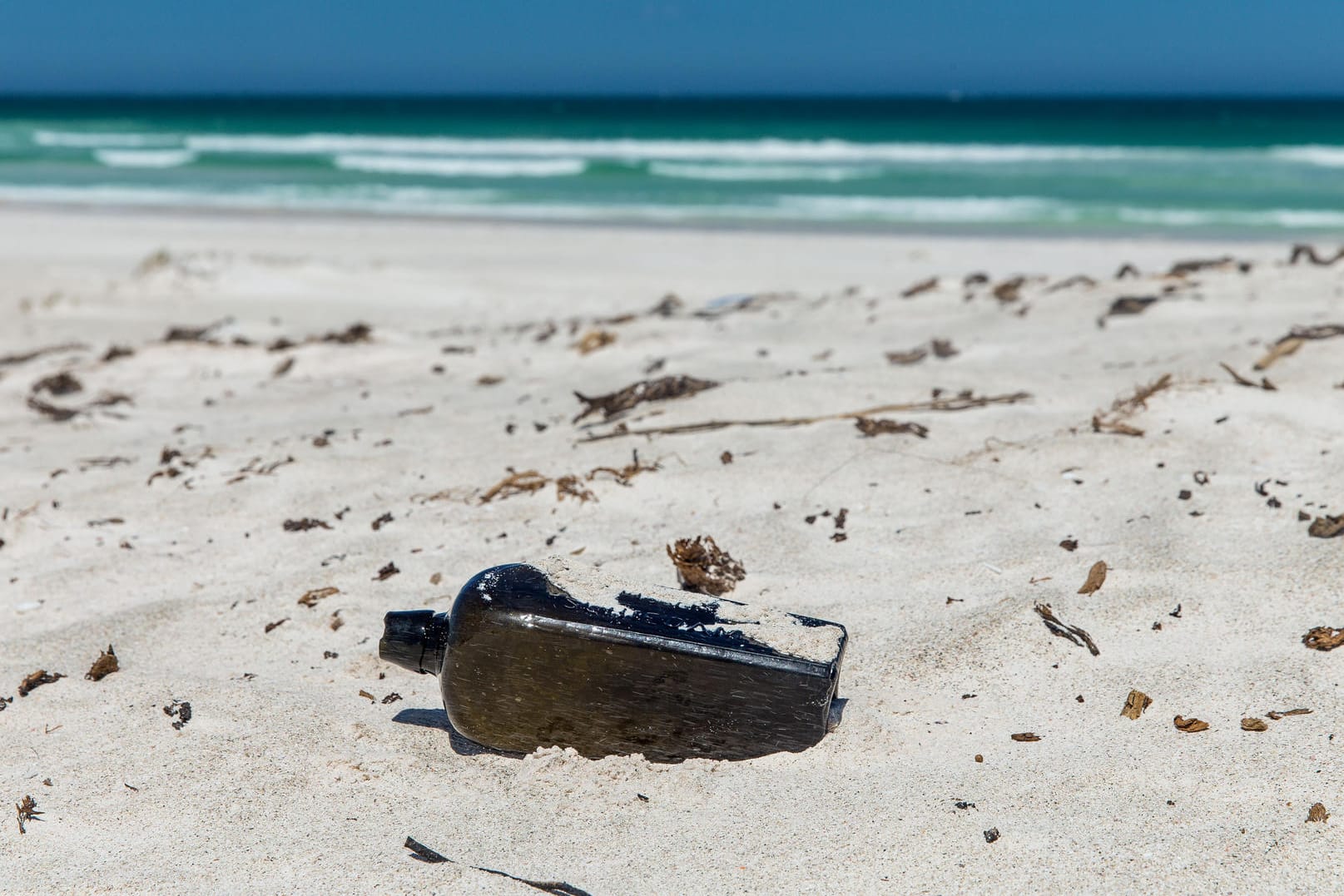 Die Flaschenpost von dem Forschungsschiff "Paula" in Australien: Nach 132 Jahren ist sie wieder an Land.
