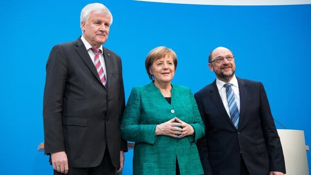 Die Spitzen von CSU, CDU und SPD Horst Seehofer, Angela Merkel, und Martin Schulz nach den Koalitionsverhandlungen.