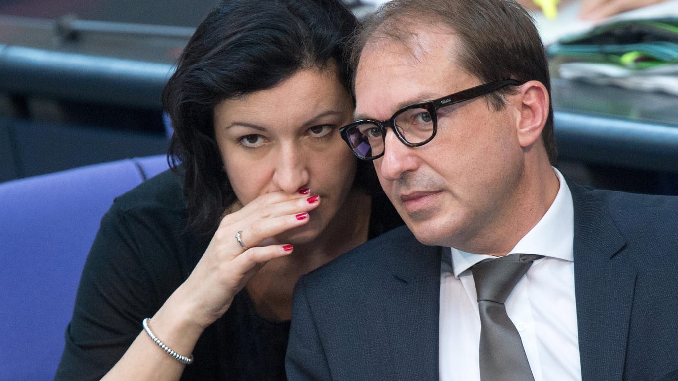 Alexander Dobrindt und Dorothee Bär im Bundestag