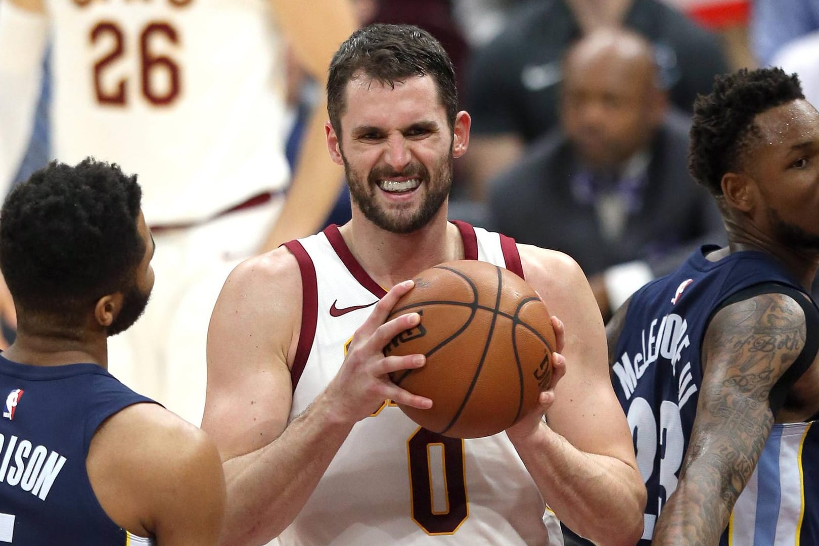 Kevin Love (M.): Der NBA-Star von den Cleveland Cavaliers hat nach eigenen Angaben eine Panikattacke erlitten.