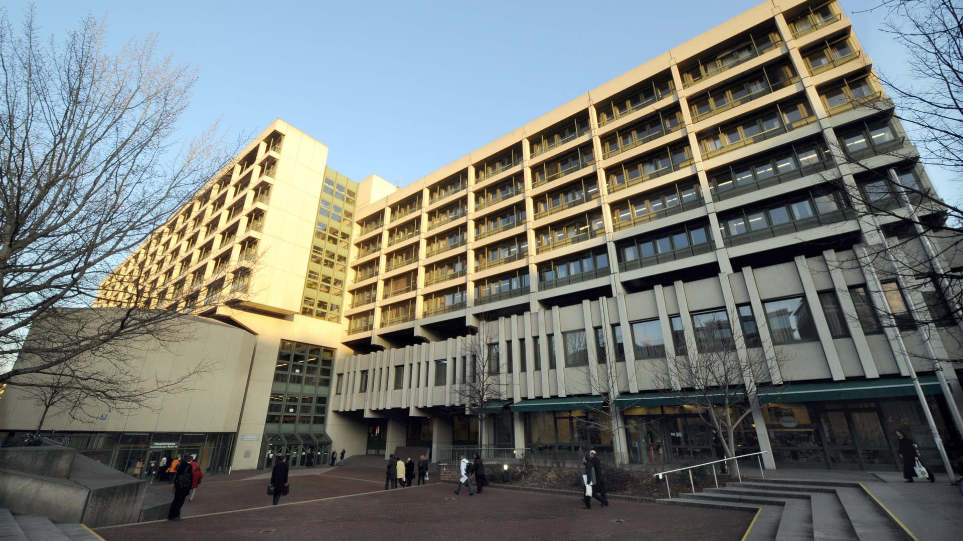 Staatsanwaltschaft München: hier laufen die Ermittlungen gegen den Hilfspfleger, der mehrere Menschen ermordet haben soll. Staatsanwaltschaft München: hier laufen die Ermittlungen gegen den Hilfspfleger, der mehrere Menschen ermordet haben soll.