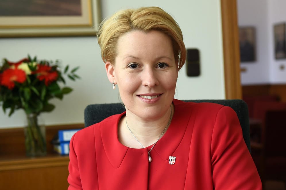 Franziska Giffey im Rathaus von Neukölln: Die 39-Jährige ist seit 2015 Bürgermeisterin des Berliner Bezirks.