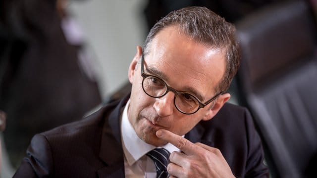 Bundesjustizminister Heiko Maas vor Beginn einer Sitzung des Bundeskabinetts.