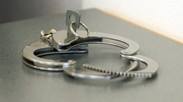 Ein 17-jähriger Iraker wird verdächtigt, einen Terroranschlag in Deutschland oder Großbritannien geplant zu haben. Ein 17-jähriger Iraker wird verdächtigt, einen Terroranschlag in Deutschland oder Großbritannien geplant zu haben.