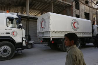 UN-Hilfskonvoi im syrischen Duma.