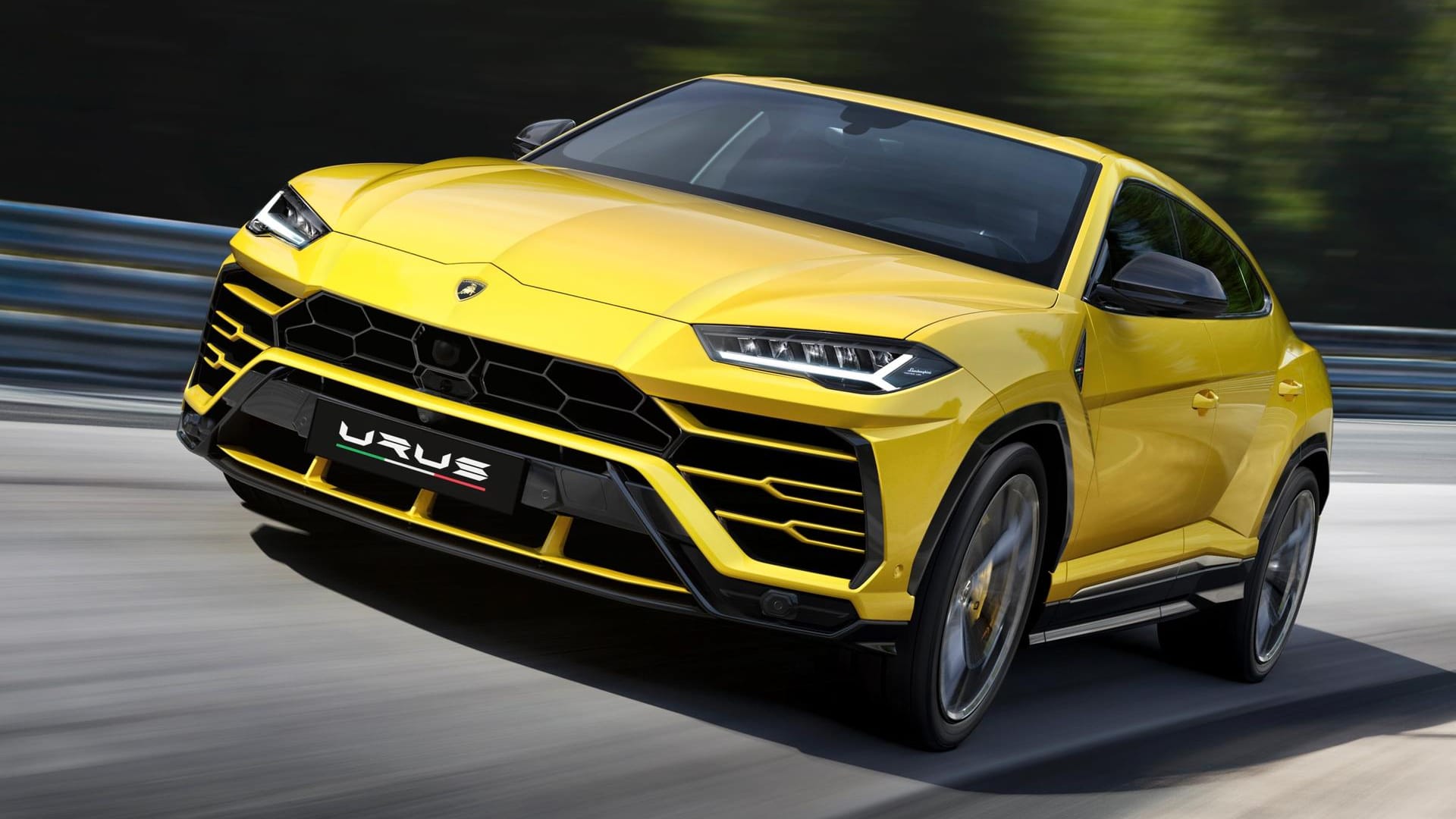 Der Lamborghini Urus sieht nicht nur aus wie ein Sportwagen – er fährt auch fast so: 305 km/h Spitze