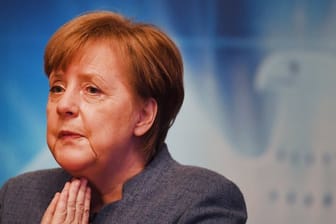 Bundeskanzlerin Angela Merkel (CDU) weist auf die mangelnde Lesekompetenz der Deutschen hin.