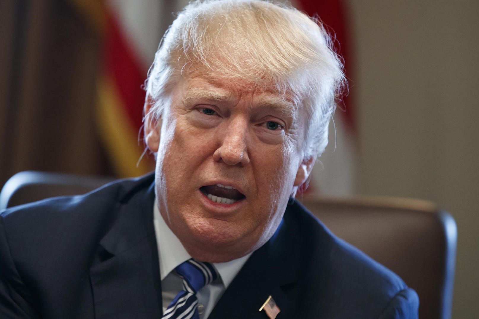 Donald Trump bei einer Kabinettsitzung im Weißen Haus: Der US-Präsident will Strafzölle auf Stahl- und Aluminium erheben.