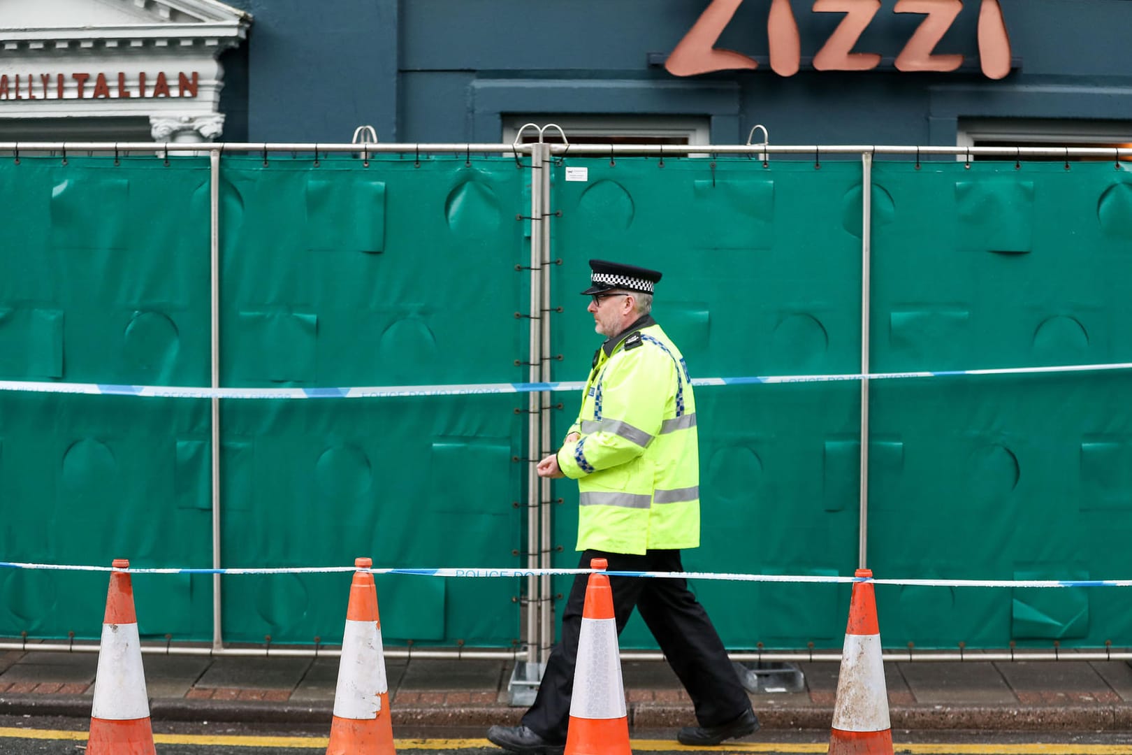 Neue Spuren haben die britischen Ermittler zum Restaurant Zizzi geführt. Hier sollen der Ex-Spion und seine Tochter vor ihrer Vergiftung gegessen haben.