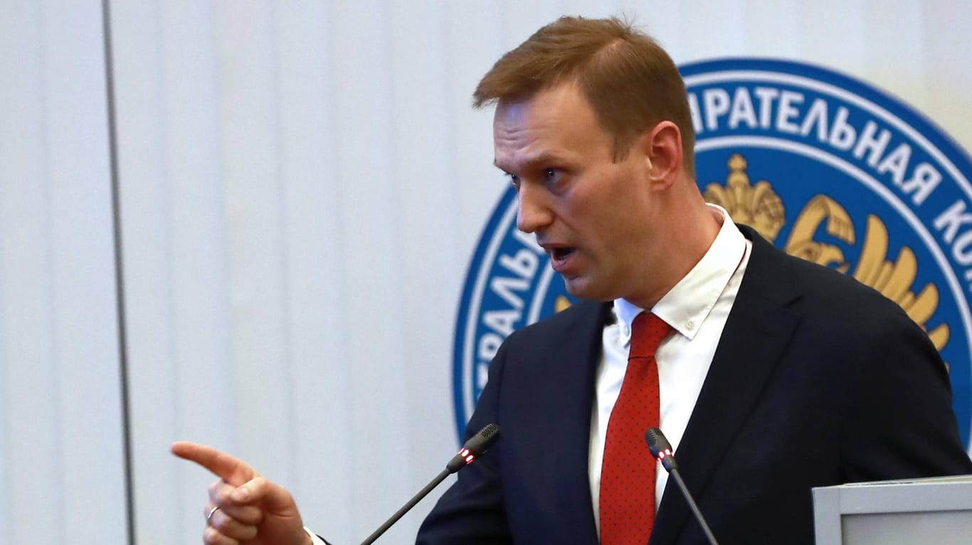 Alexei Nawalny: Der aussichtsreiche Kandidat gegen Putin ist wegen einer umstrittenen Verurteilung von der Wahl ausgeschlossen.