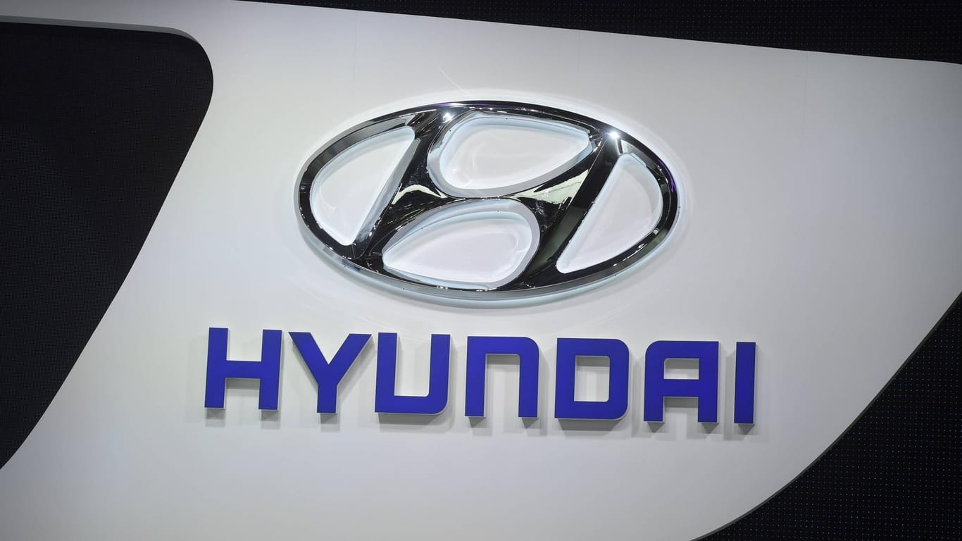 Ein Hyundai-Logo in der aktuellen Form von 2014.