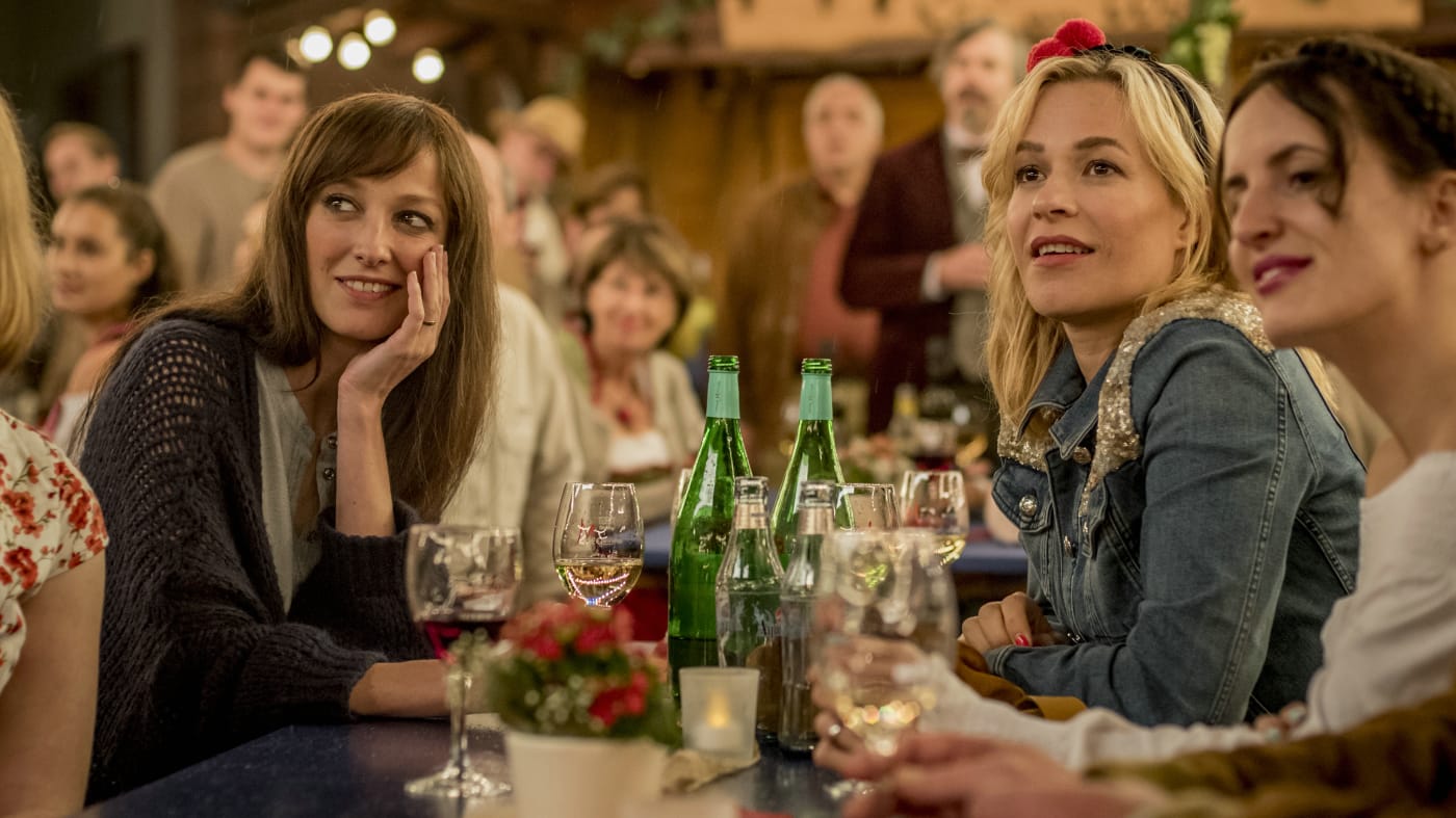 Alexandra Maria Lara (l.) und Franka Potente (r.): Die beiden Schauspielerin sind auch mit dabei.