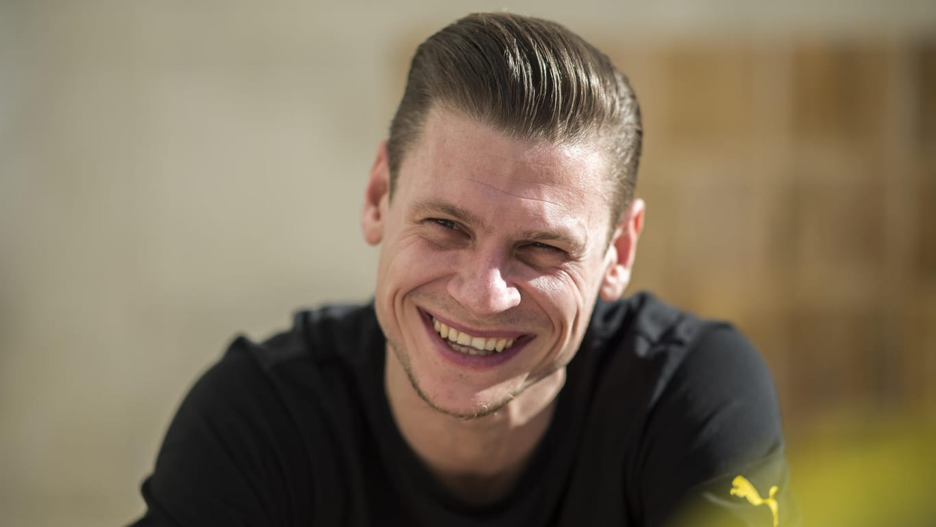 Ein strahlender Lukasz Piszczek: Der Pole fühlt sich beim BVB rundum wohl.