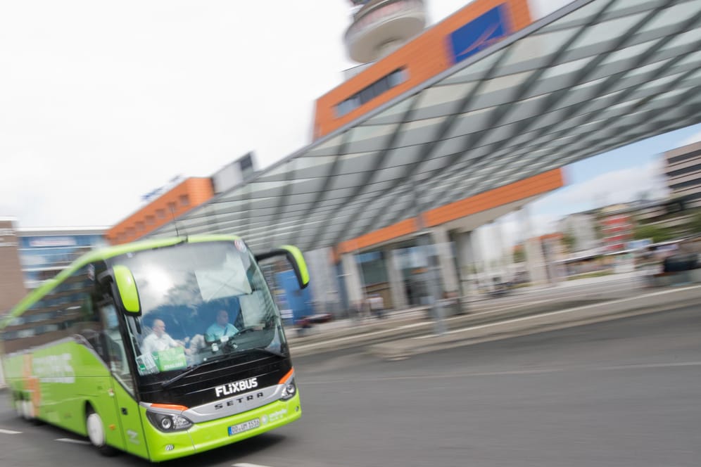 Noch kein e-Bus: Die ersten E-Busse sendet Flixbus im April in Frankreich auf die Straßen. Deutschland soll Tests der elektrisch betrieben Busse im Frühsommer starten.