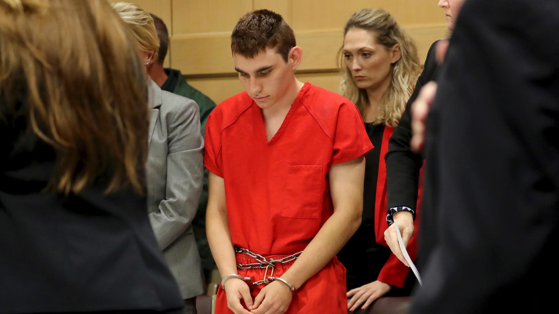 Der Florida-Attentäter vor Gericht: Die Staatsanwaltschaft fordert für den 19-Jährigen die Todesstrafe. Der Florida-Attentäter vor Gericht: Die Staatsanwaltschaft fordert für den 19-Jährigen die Todesstrafe.