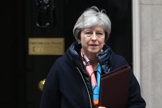 Streit zwischen London und Moskau: May hat damit gedroht, keine Regierungsvertreter zur Fußball-WM nach Russland zu schicken.
