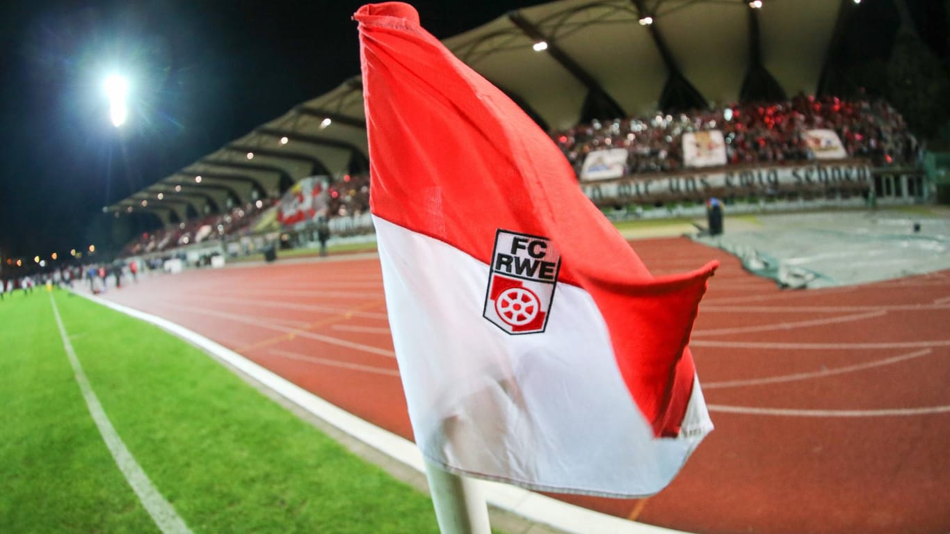 Sportlich und nun leider auch finanziell im Keller: Der FC Rot-Weiß Erfurt.