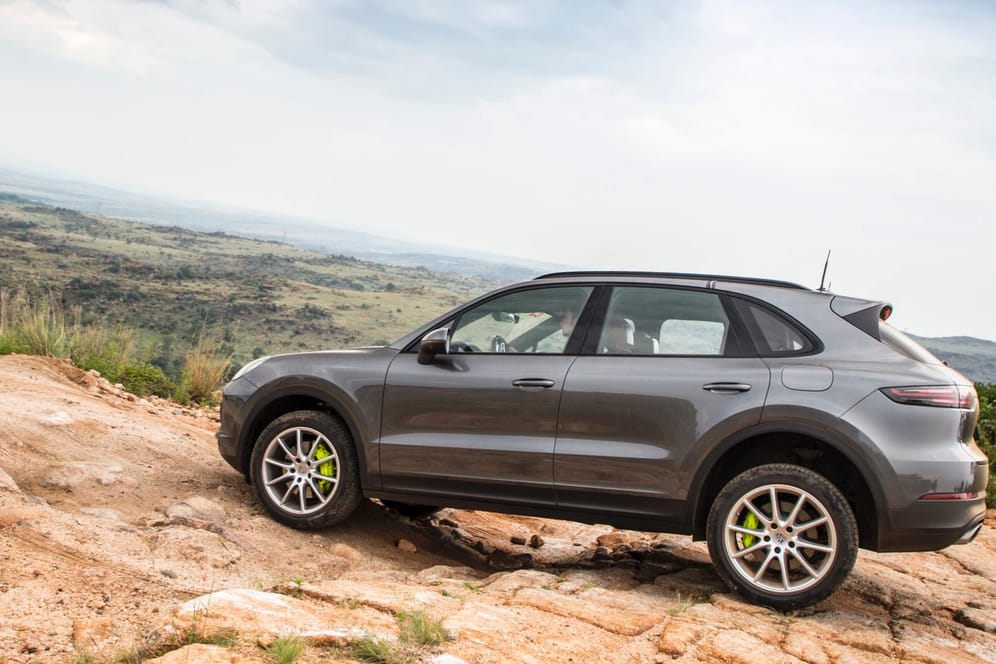 Porsche Cayenne E-Hybrid auf Testfahrt: In Südafrika muss das SUV beweisen, dass es wirklich jede Hürde nehmen kann