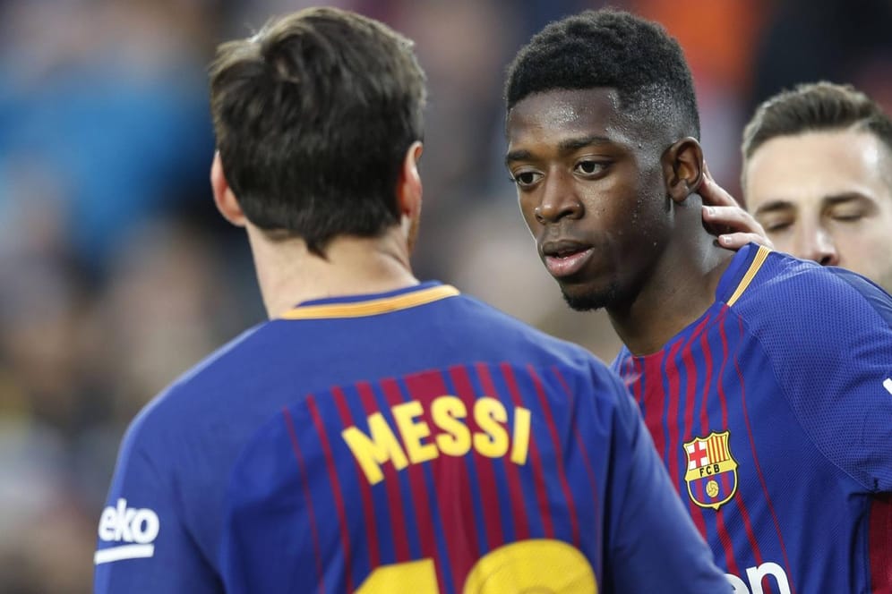 Ousmane Dembélé (m.) und Lionel Messi wollen heute gegen Chelsea zaubern.