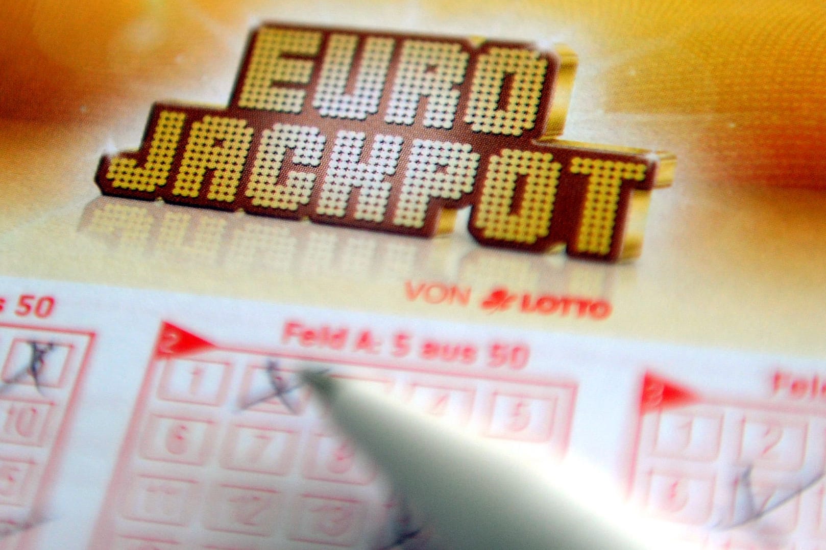 Millionenschwerer Jackpot: Zwei Arbeitskollegen aus Berlin-Neukölln dürfen sich über den Wahnsinnsgewinn freuen.