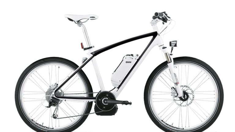 Mountainbike mit Hilfsmotor: Längst gibt es E-Bikes für jeden Bedarf und jedes Gelände.