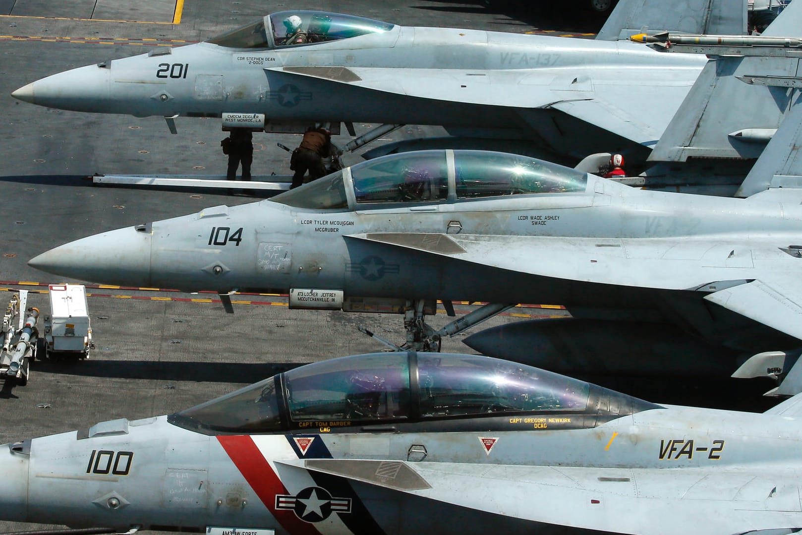 F18-Kampfjets auf einem Flugzeugträger der US-Navy: Bei einem Trainingsunfall vor der Küste von Key West sind zwei Piloten gestorben.