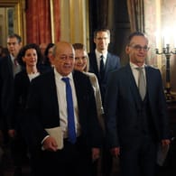 Der neue Außenminister Heiko Maas (r.) mit seinem französischen Amtskollegen Jean-Yves Le Drian: Deutschland dürfe sich außenpolitisch nicht wegducken.