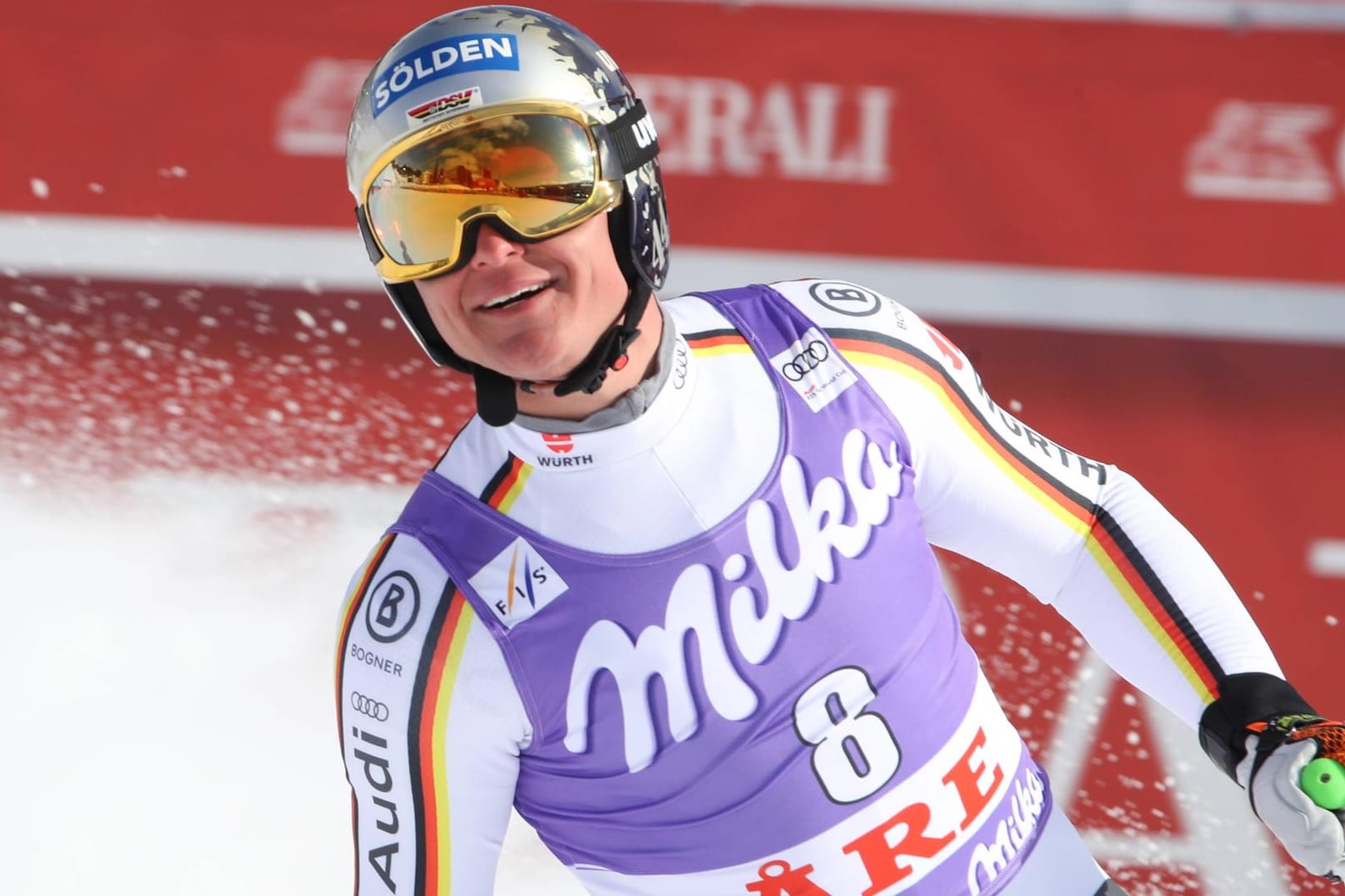 Lächeln im Gesicht: Thomas Dreßen nach seinem Zieleinlauf im Super-G-Rennen in Are, das er als Dritter beendete.