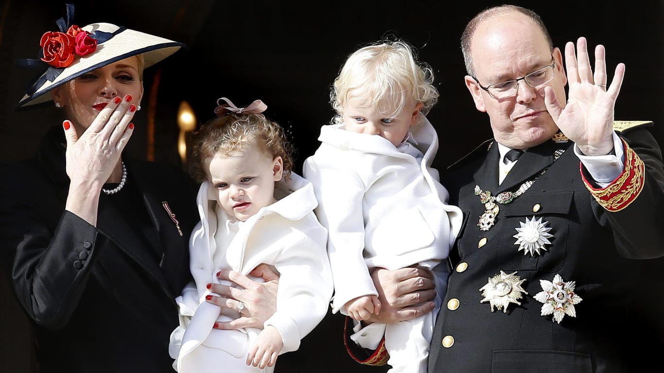 Fürst Albert II. von Monaco: An seinem 60. Geburtstag war er natürlich umgeben von seinen Liebsten.