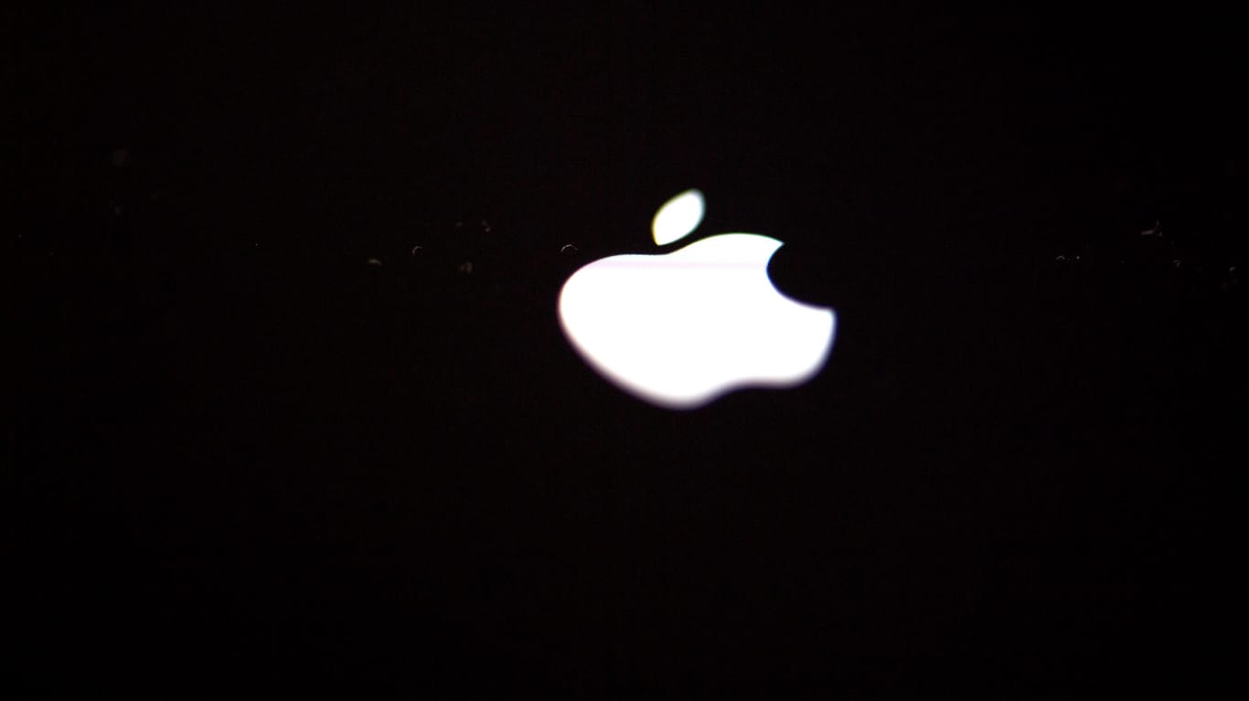 Apple-Logo im Dunkeln