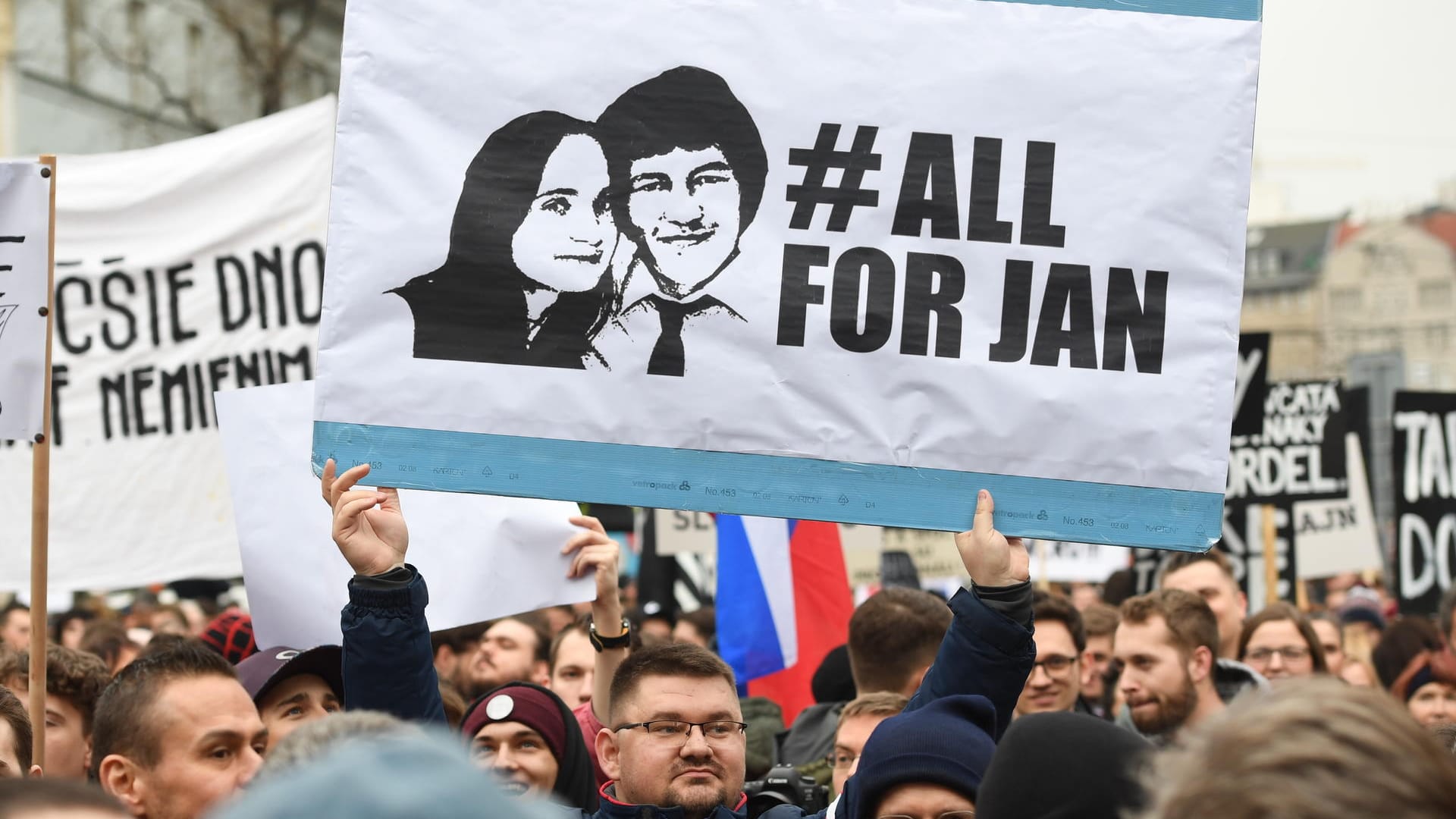 Demonstration in Bratislava am Freitag: die Protestierenden fordern Neuwahlen.