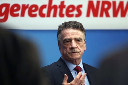 Der nordrhein-westfälische SPD-Landesparteichef Michael Groschek will nicht mehr für das Amt des Parteivorsitzenden kandidieren.
