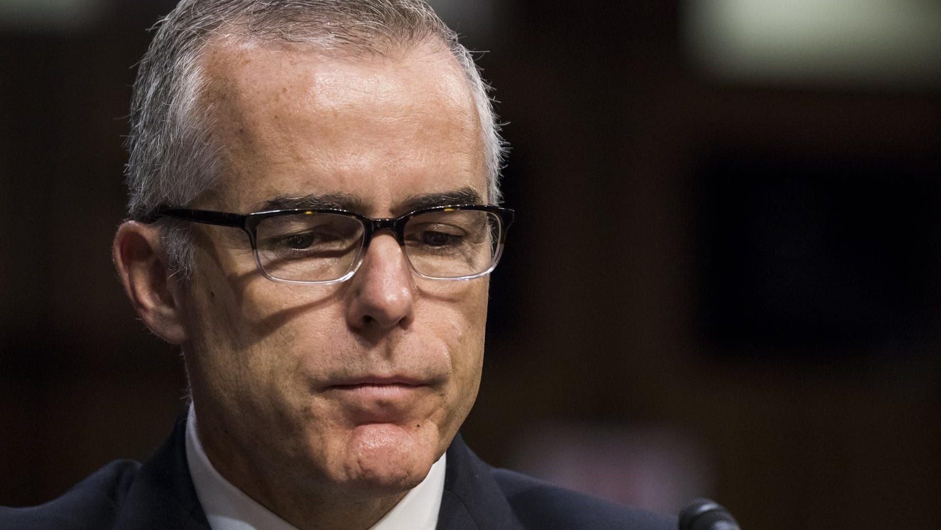 Andrew McCabe, ehemaliger Vizedirektor des FBIs, bei einer Befragung: McCabe nur wenige Tage vor seiner Pensionierung entlassen.