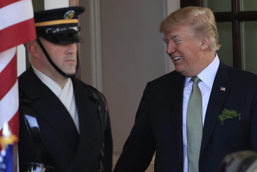 Donald Trump begrüßt den Premierminister von Irland im Weißen Haus: Der US-Präsident hat die Entlassung des Vize-FBI-Chef McCabe begrüßt.