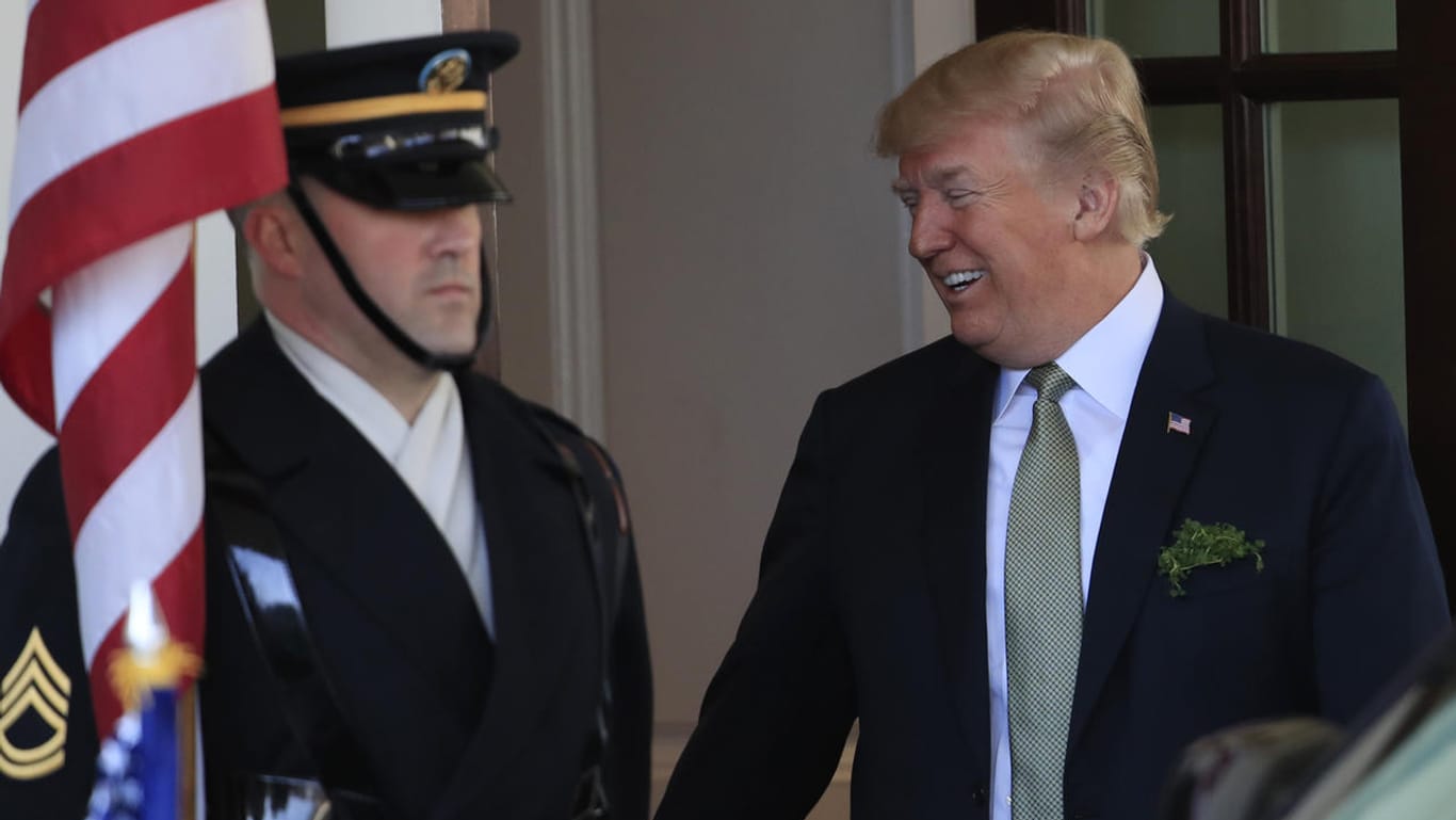 Donald Trump begrüßt den Premierminister von Irland im Weißen Haus: Der US-Präsident hat die Entlassung des Vize-FBI-Chef McCabe begrüßt.